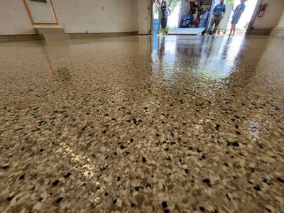 Garage using Driftwood