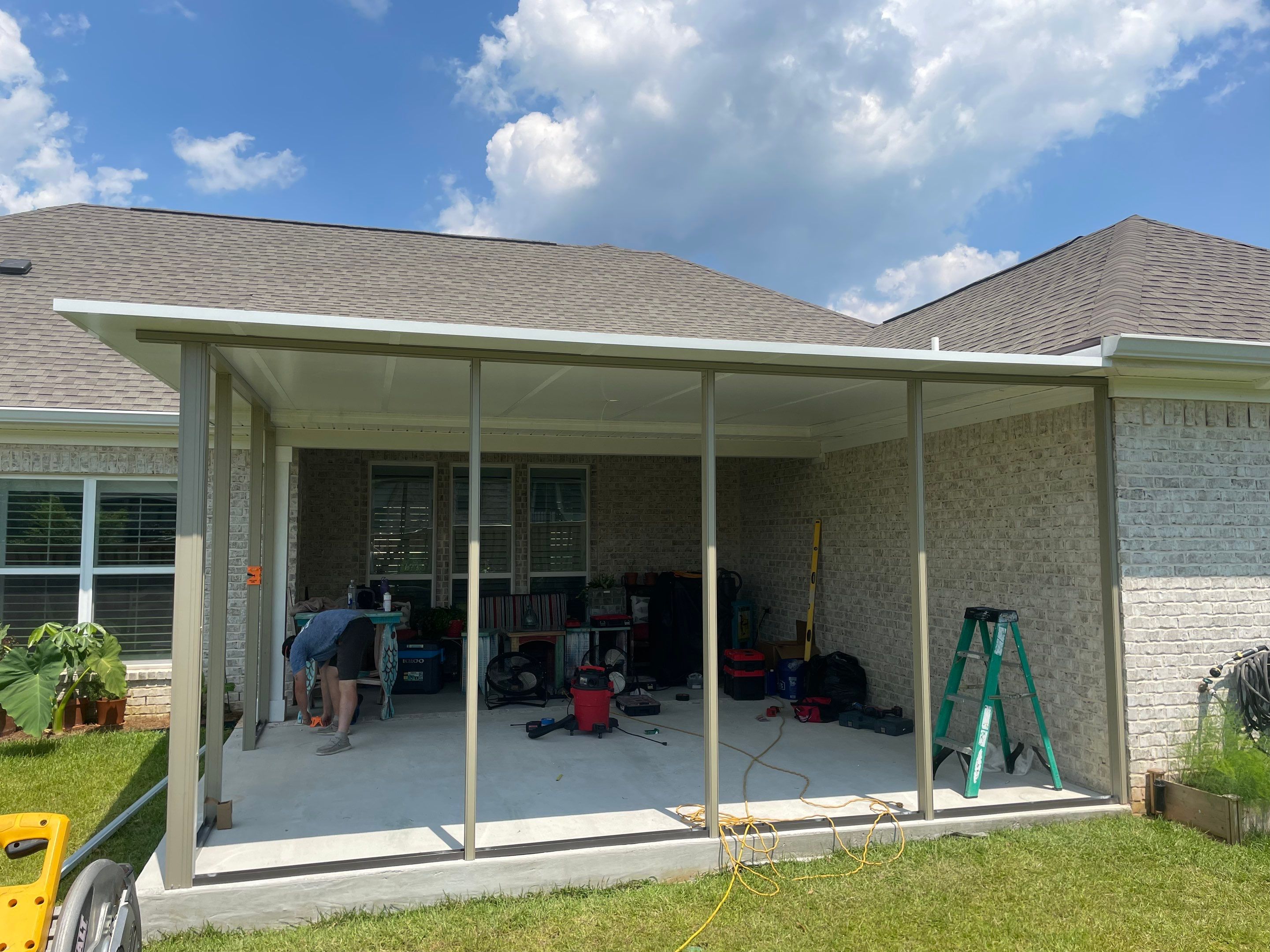 Screen Room Using Colorbeam in Fairhope, AL by Titan Sunrooms