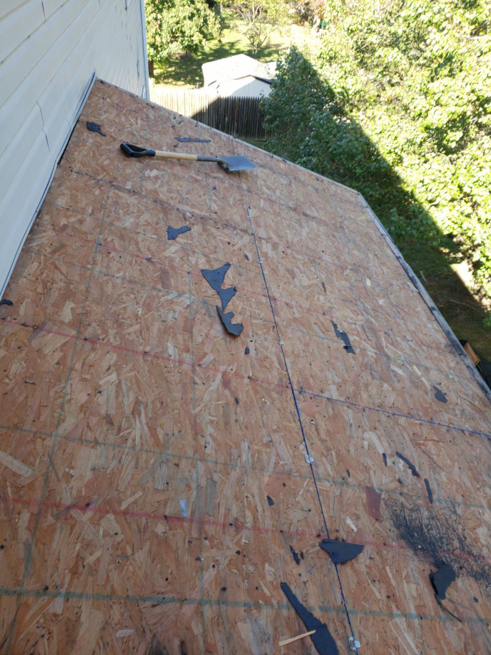 Woodbridge: CertainTeed Landmark Designer Shingles in Cottage Red by RM Banning, Inc.