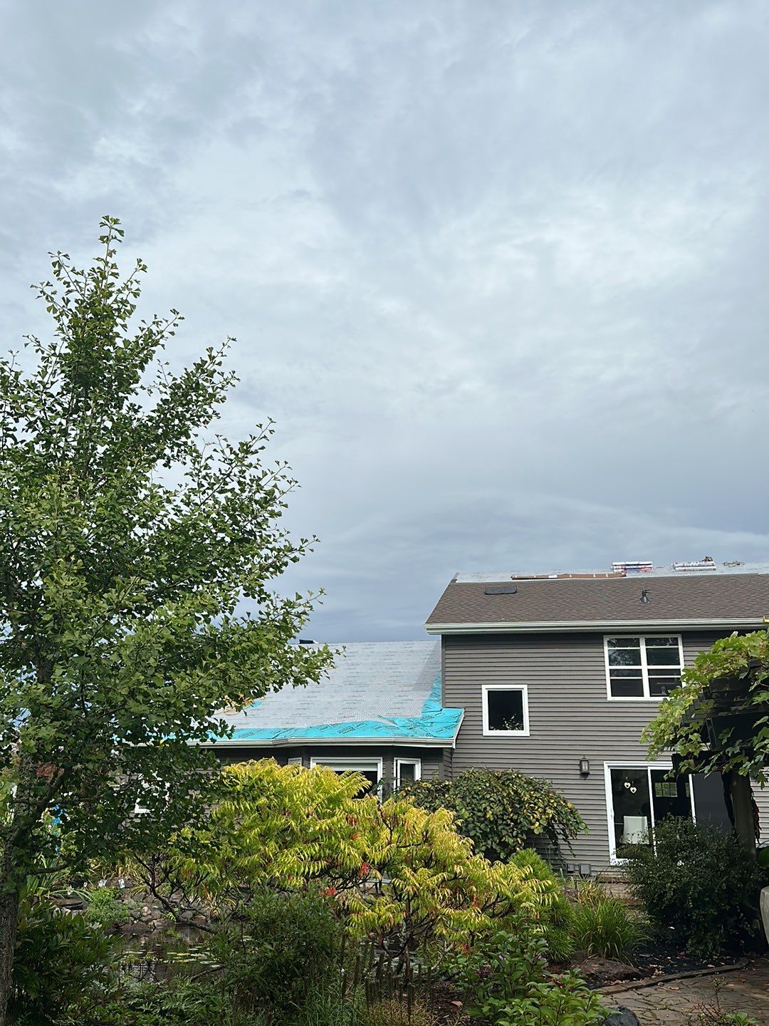 Residential Roofing Installation using Asphalt GAF HDZ by Artisan Roofing & Home Improvements Inc.