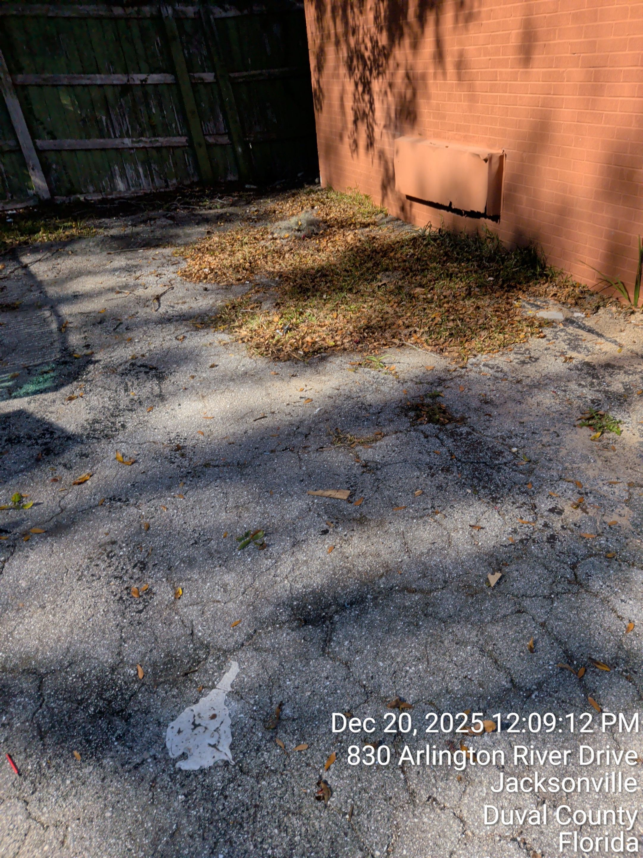 Apartment Landscape Cleanup & Ongoing Grounds Maintenance — Cimarron Apartments (Arlington) by Harmoni Home Services