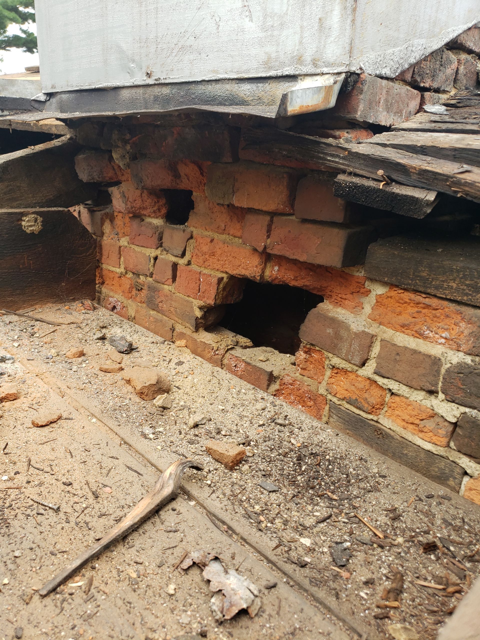 ATLAS PINNACLE COLOR: MAJESTIC SHAKE DRIP EDGE: WHITE by Eagle Eye Roofing