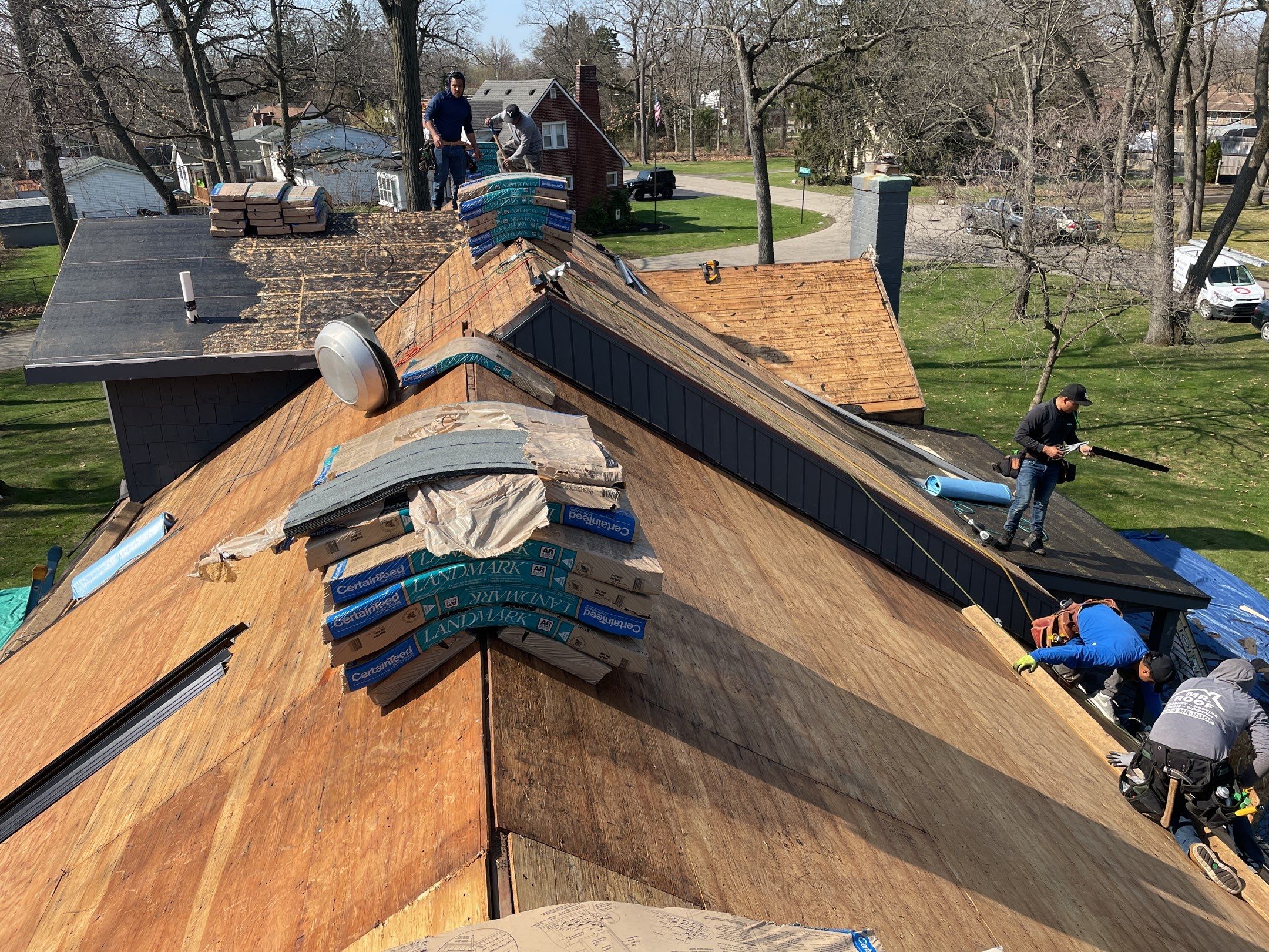 Roof Replacement using CertainTeed Landmark by 180 Contractors