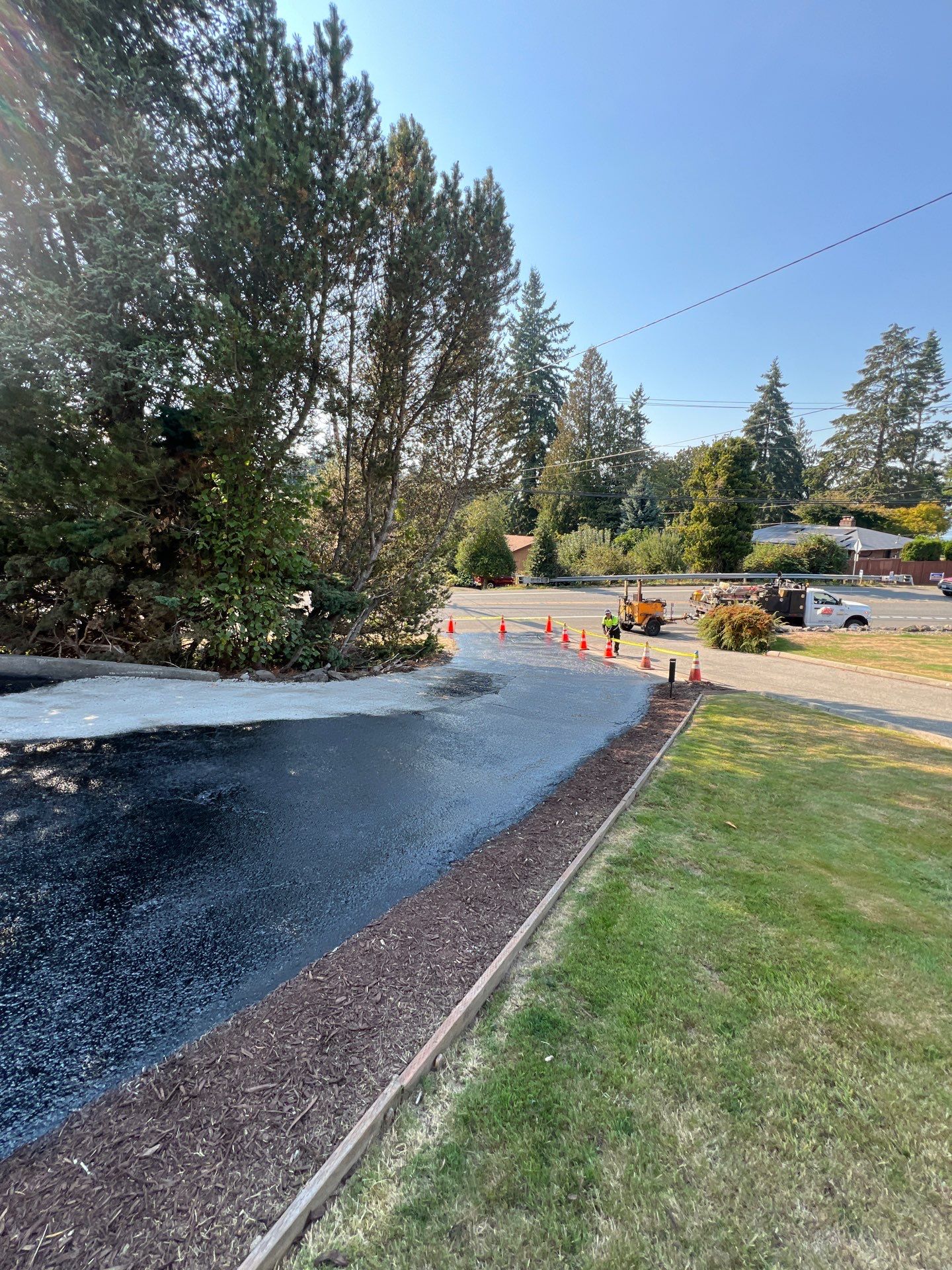 Sealcoat Driveway Repair | Everett  by Jireh Asphalt & Concrete Inc 