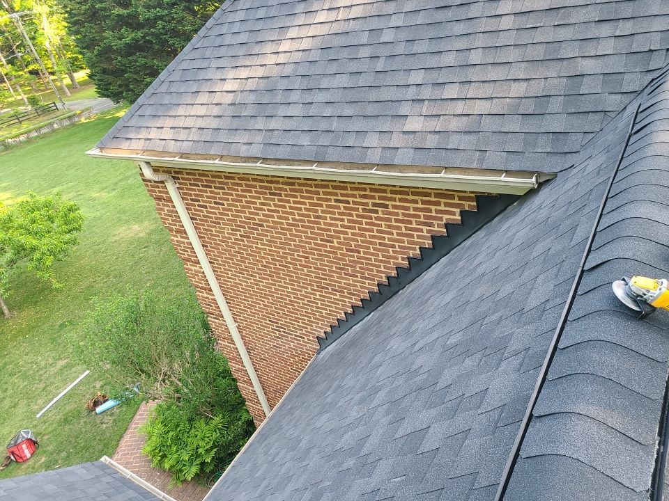 Clifton - CertainTeed Landmark Charcoal Black by RM Banning, Inc.