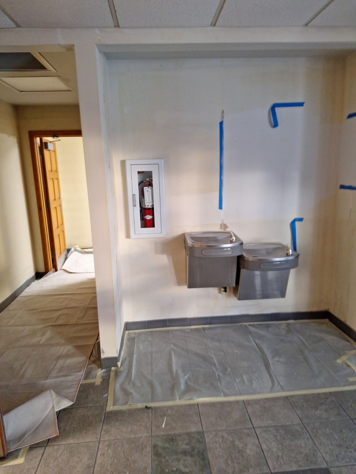 Wallpaper removal and Painting by Gordon Painting