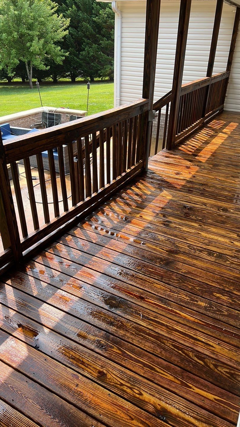 Weathered Deck using Wood Sealant by DuraSeal
