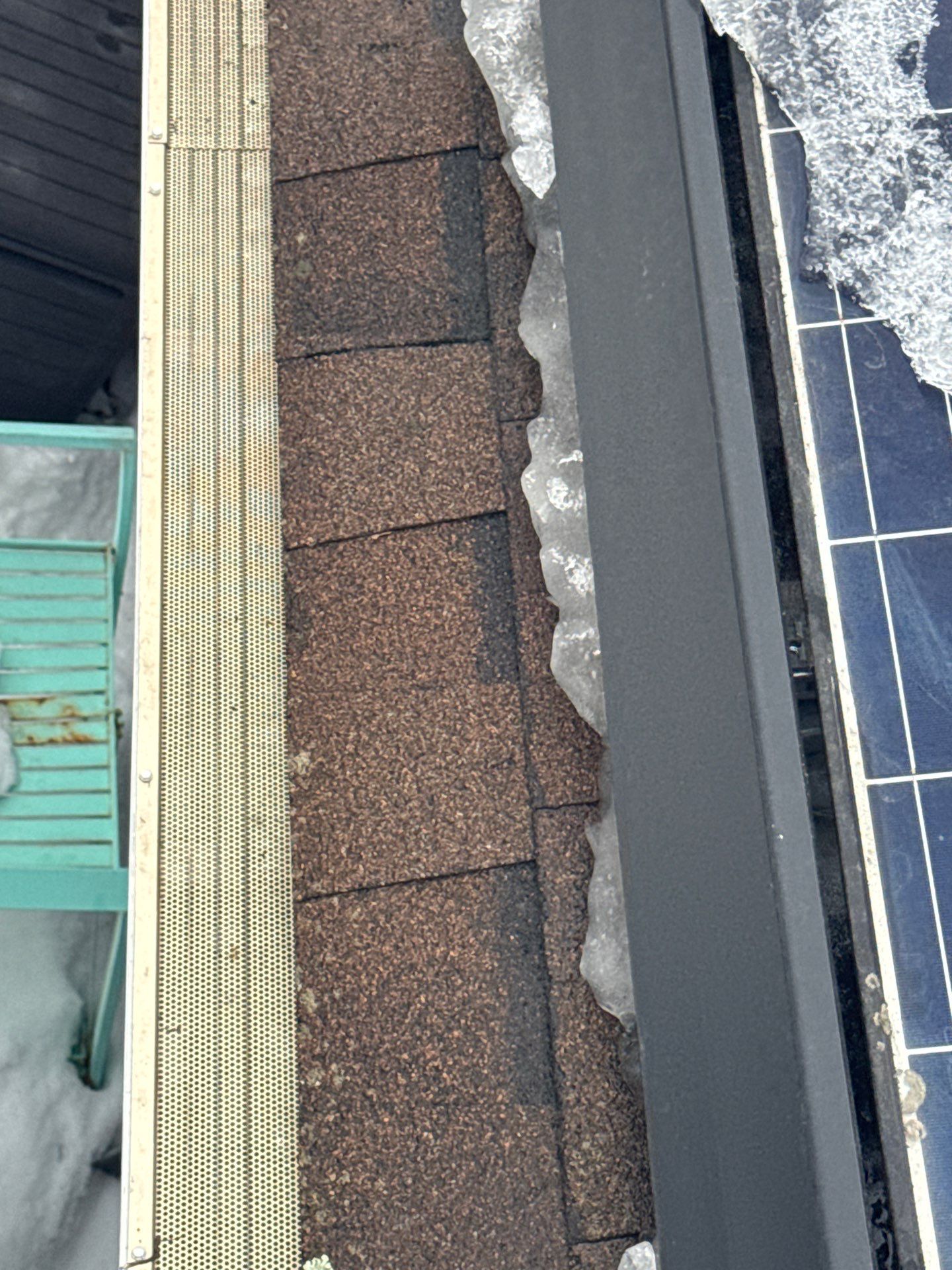 Ice Dam Removal & Snow Removal in Woburn, MA by Mighty Dog Roofing of Greater Middlesex County