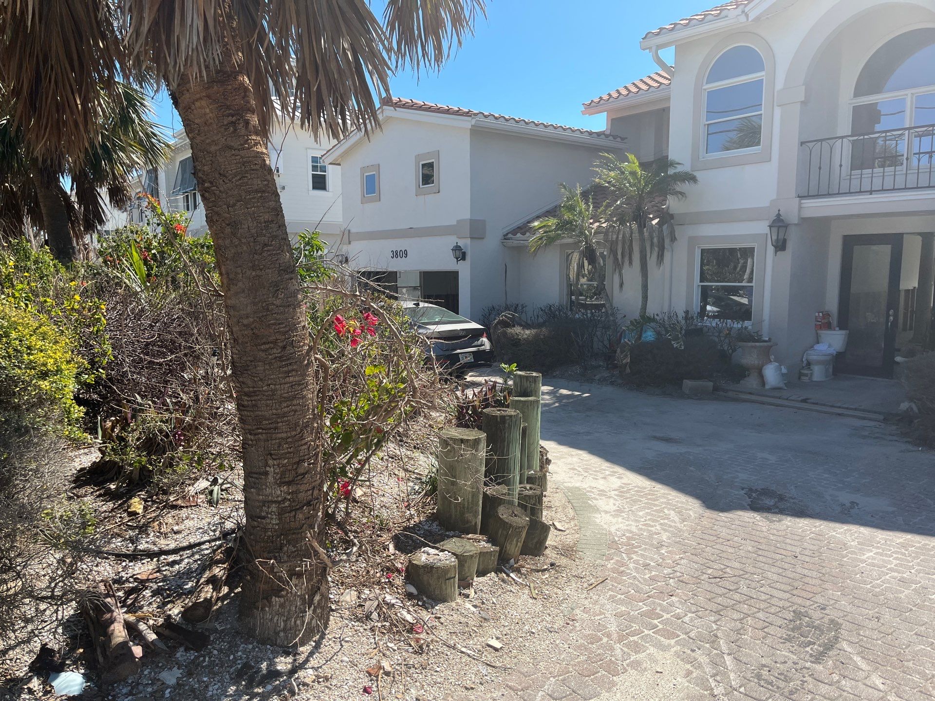 White Soffit and Fascia Upgrade in Nokomis FL by Gutter Professors