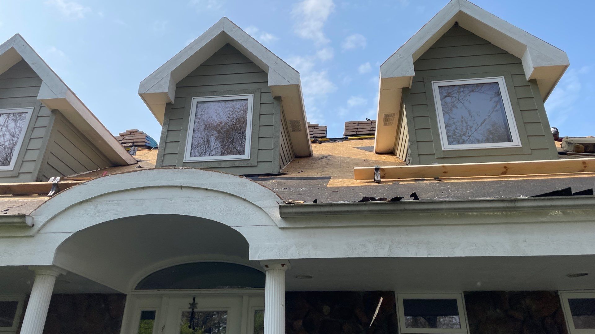Roof Replacement using CertainTeed Landmark by 180 Contractors
