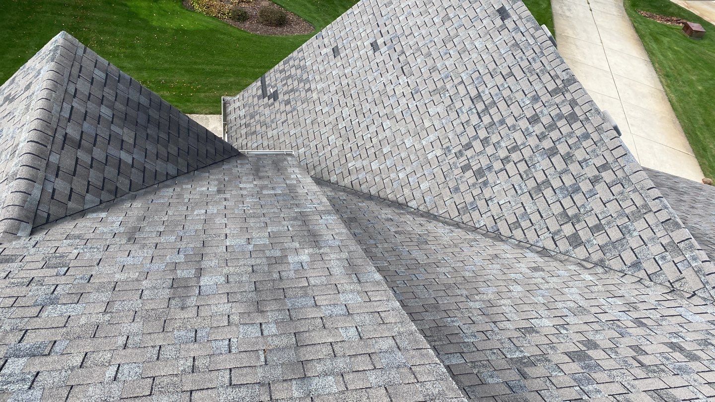 New Roof Installation - Private Residence  by Bloomfield Construction & Restoration