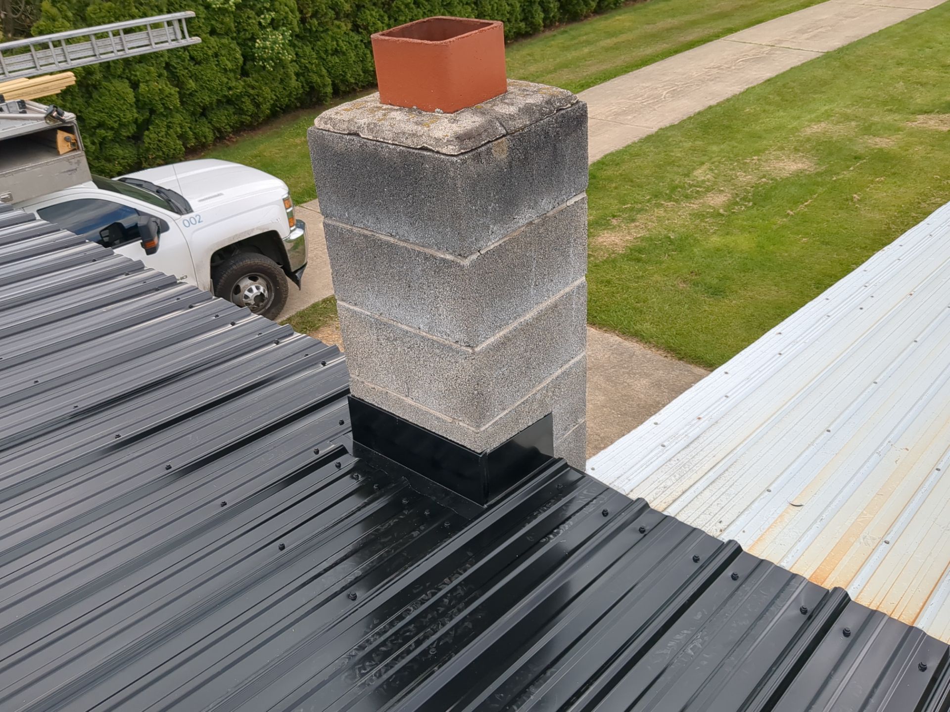 Metal Roofing and Vinyl Siding Replacement in Lewisburg by Esh Builders