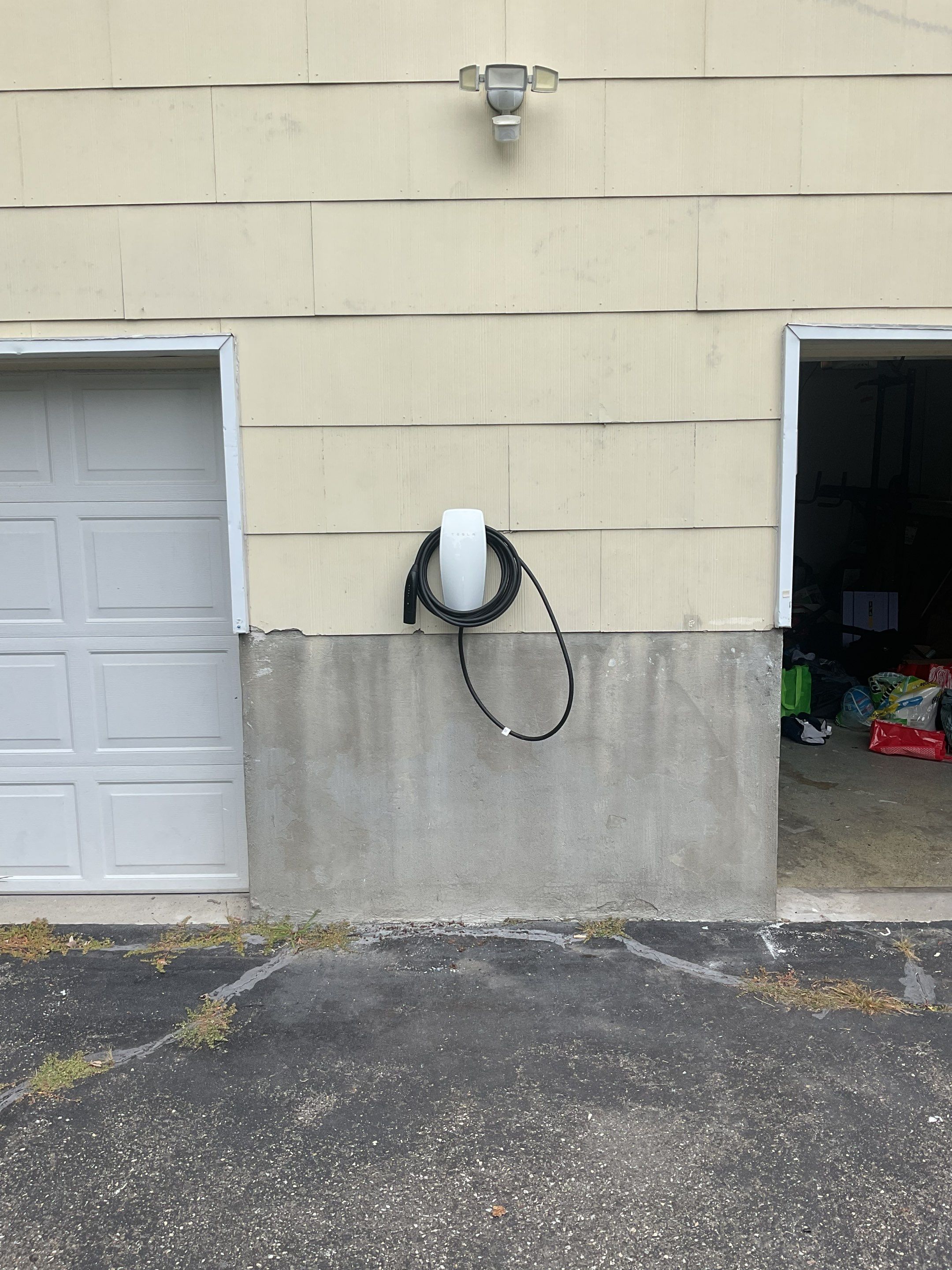 Tesla Charger Installed with MC Cable – Commissioned by ZAM by ZAM Electric