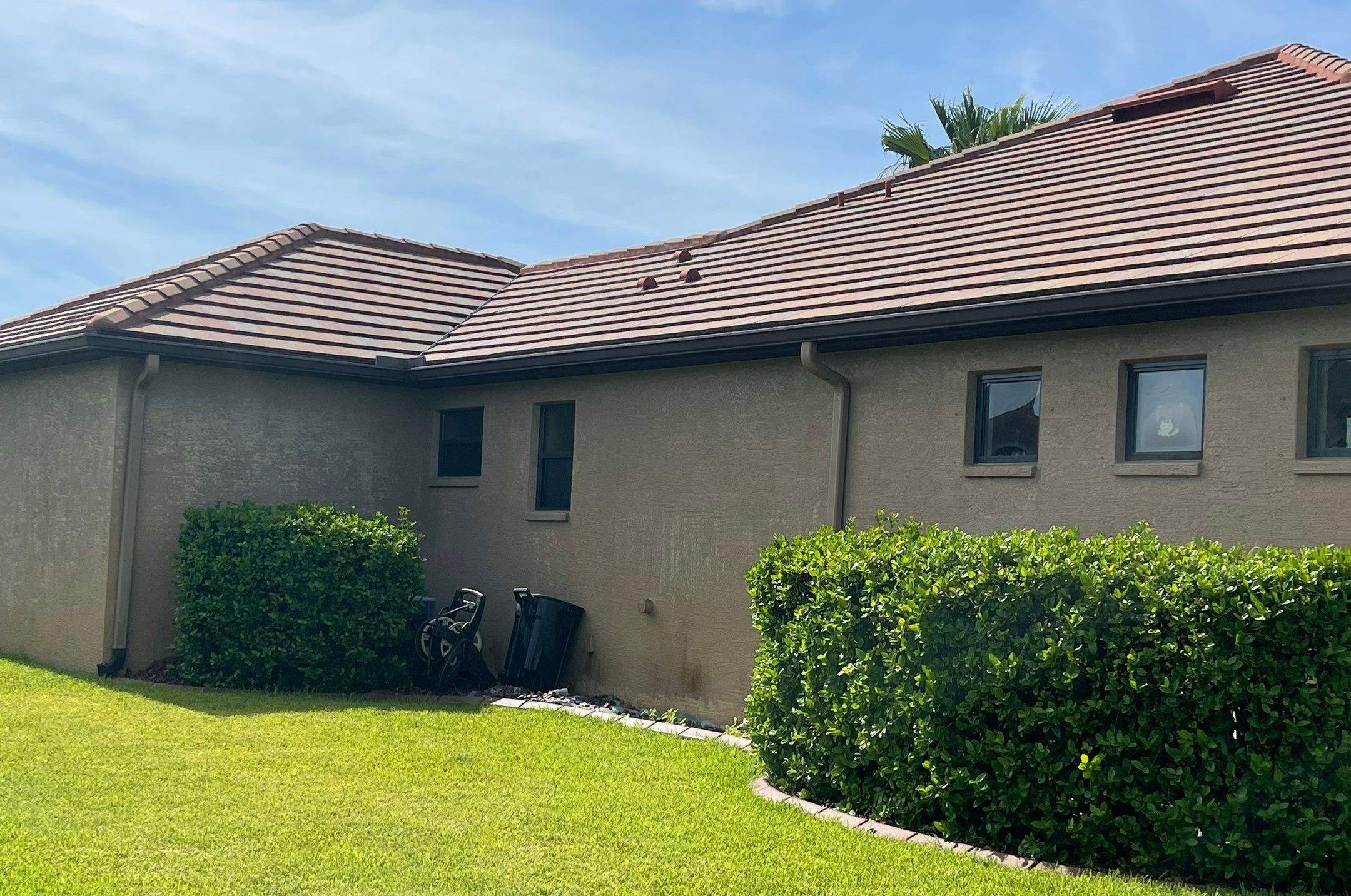 🏡 Tile Roof Cleaning – Gamble Creek Estates, Parrish, FL by Sunshine AquaWash