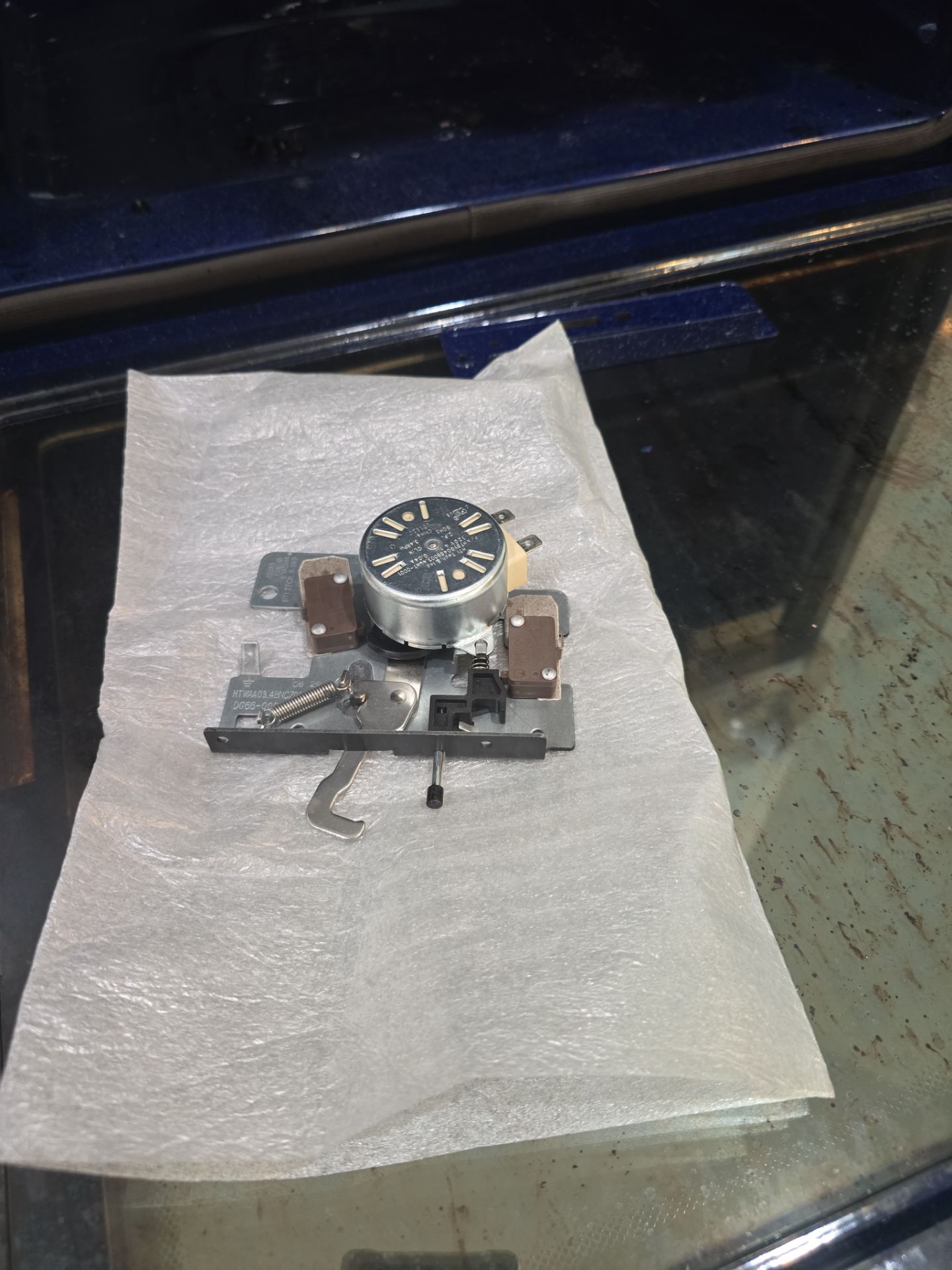 Self Clean Locked Door by AMB-WORKS APPLIANCE REPAIR