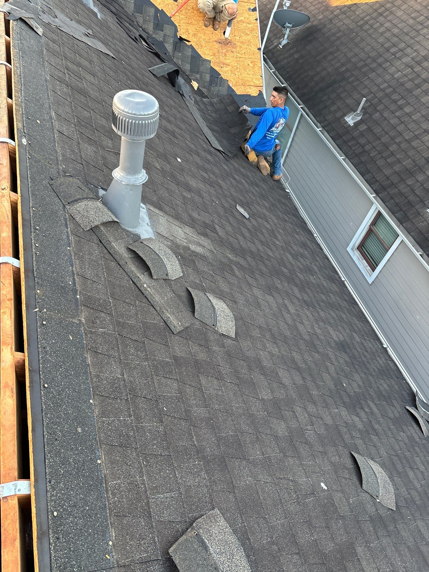 Residential Roofing Installation using Owen's Corning Duration (Lifetime) Shingles by Roof Repair Company