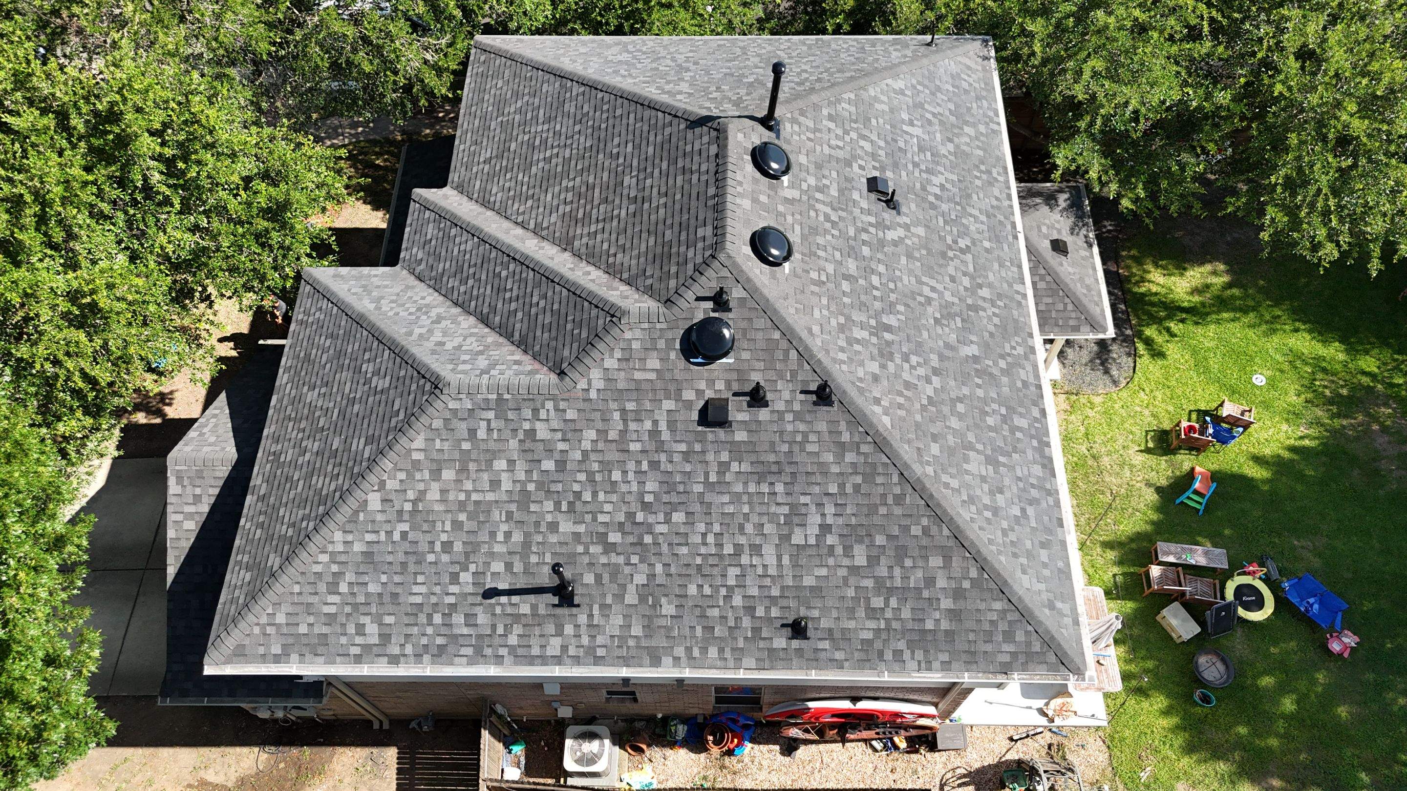 Onyx Black - Owens Corning TruDefinition Duration by RoofsOnly.com