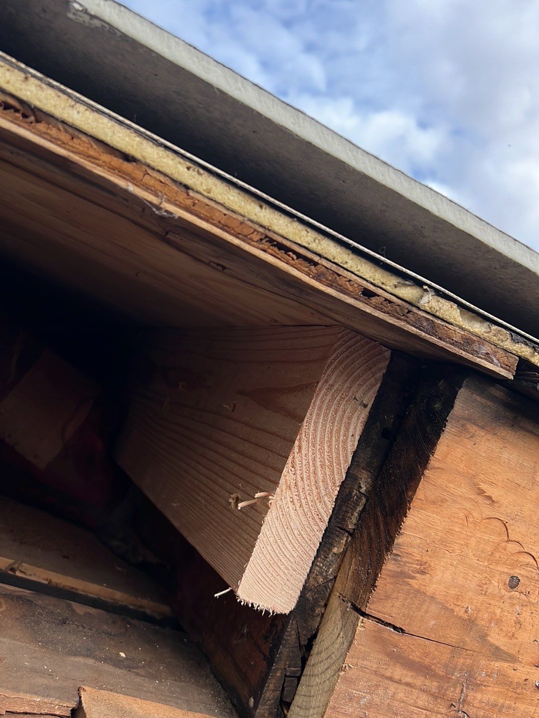 Arlington: CertainTeed Landmark Designer Shingles in Colonial Slate by RM Banning, Inc.