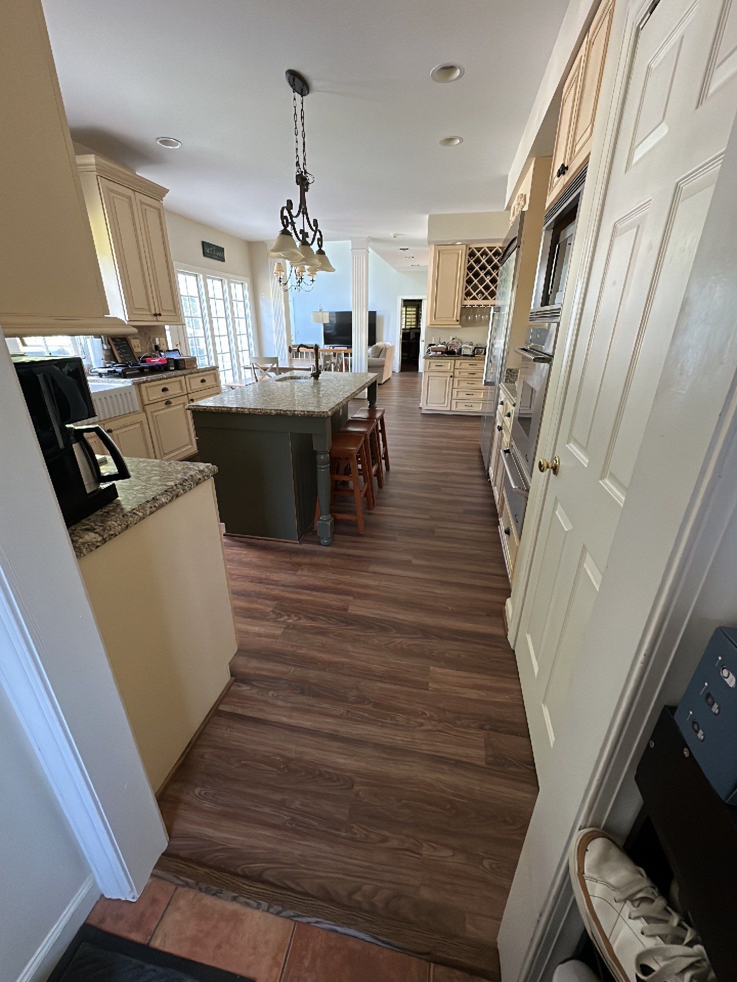 Fireplace remodel, Great Falls, VA by Fairfax Contractors, LLC