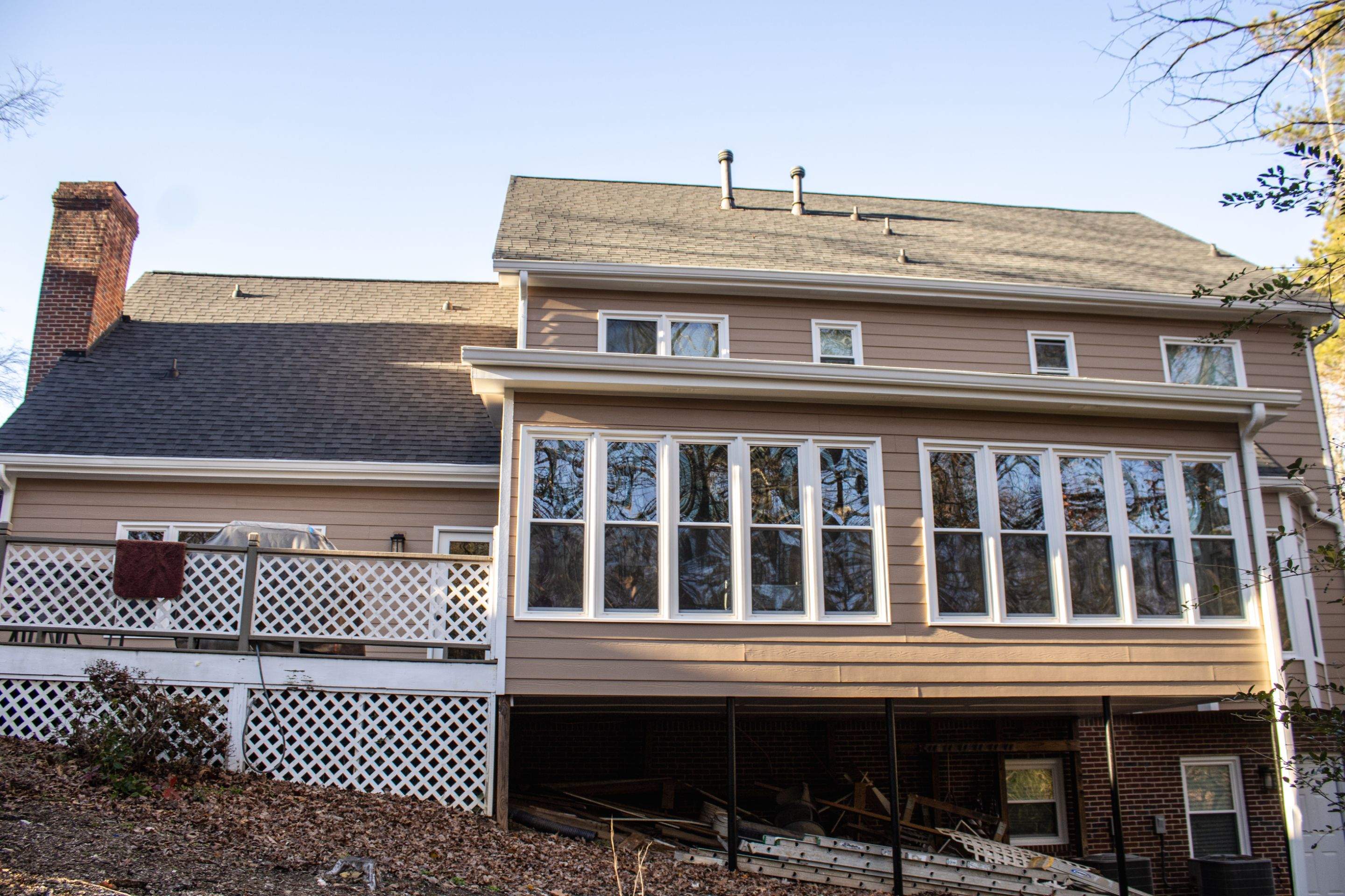 53 Window Replacements with Master 2800 Series Vinyl Replacement Windows and James Hardie Siding Installation by Nelson Exteriors 