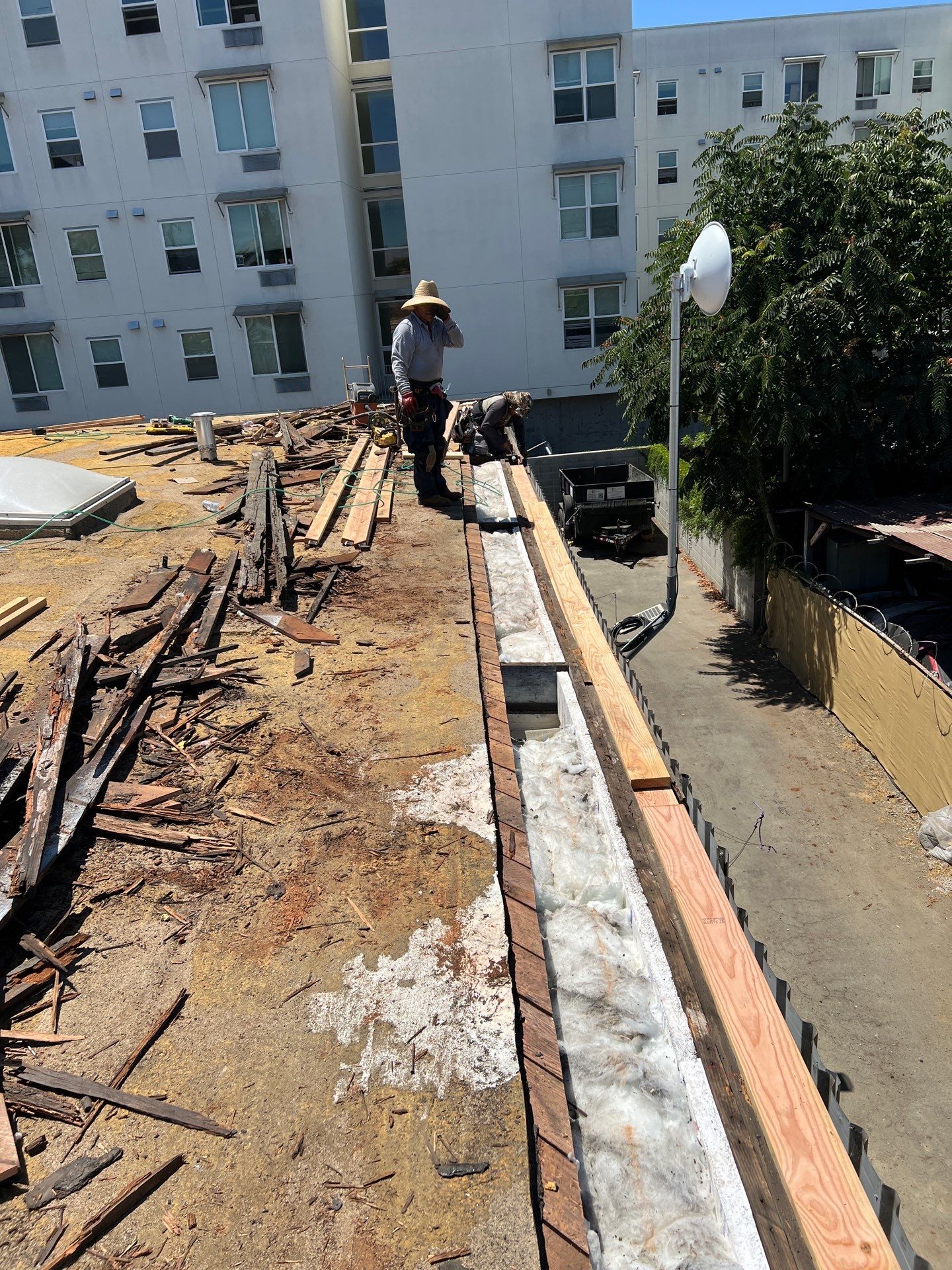 Foam Refurbish using Conklin Benchmark/PUMA XL coatings and spray foam by Straight Edge Roofing Inc