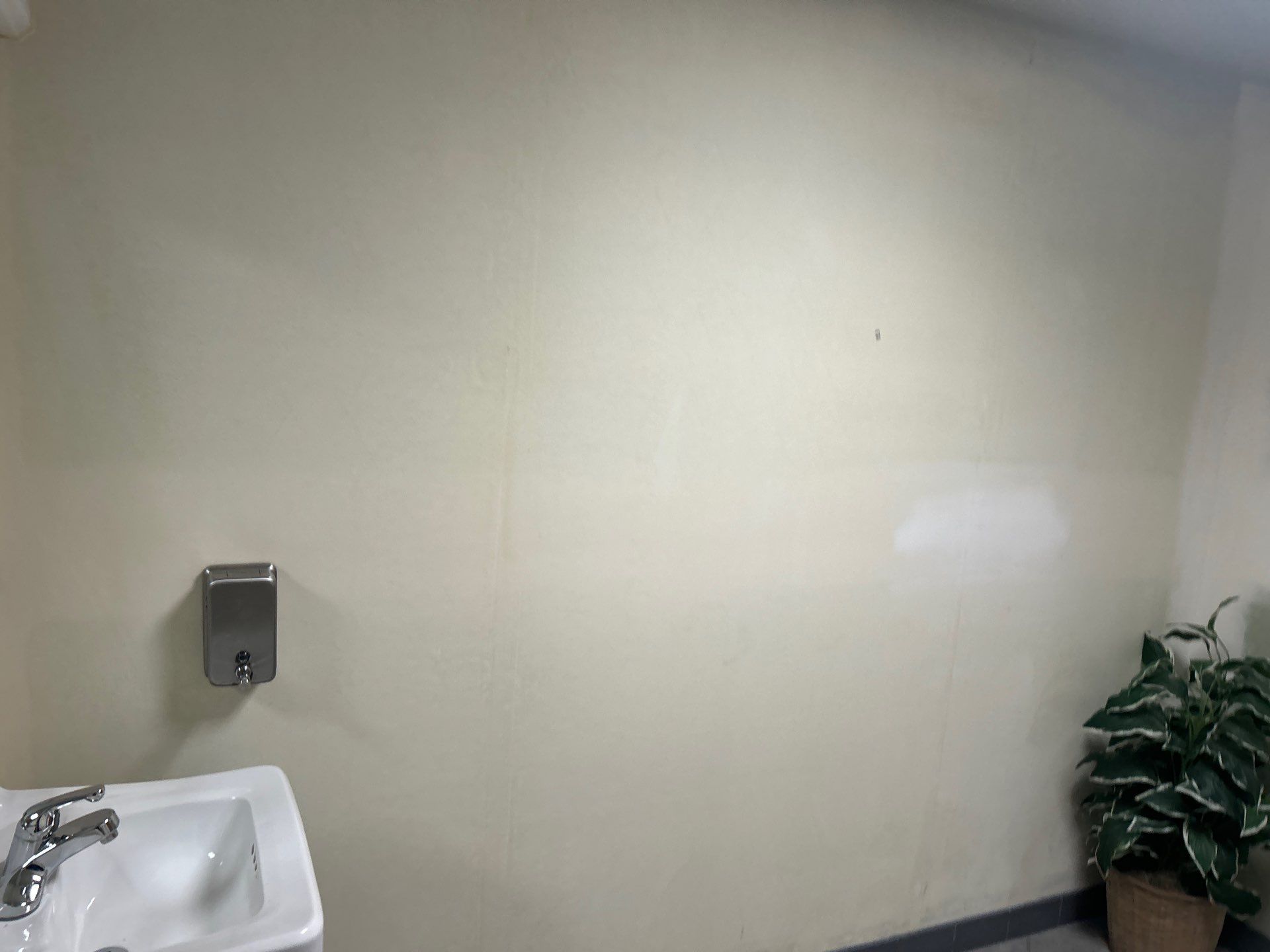 Wallpaper removal and Painting by Gordon Painting