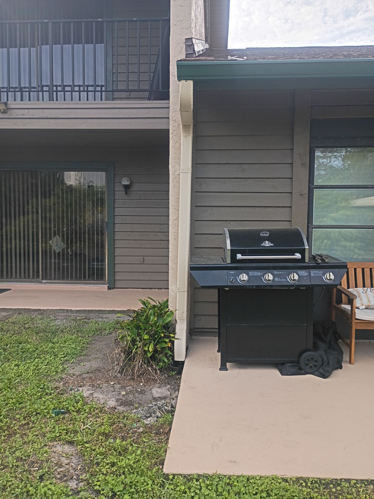 Leaf Guard using Gutter Guards & 3X4Downspoutsts in Sarasota FL by Gutter Professors
