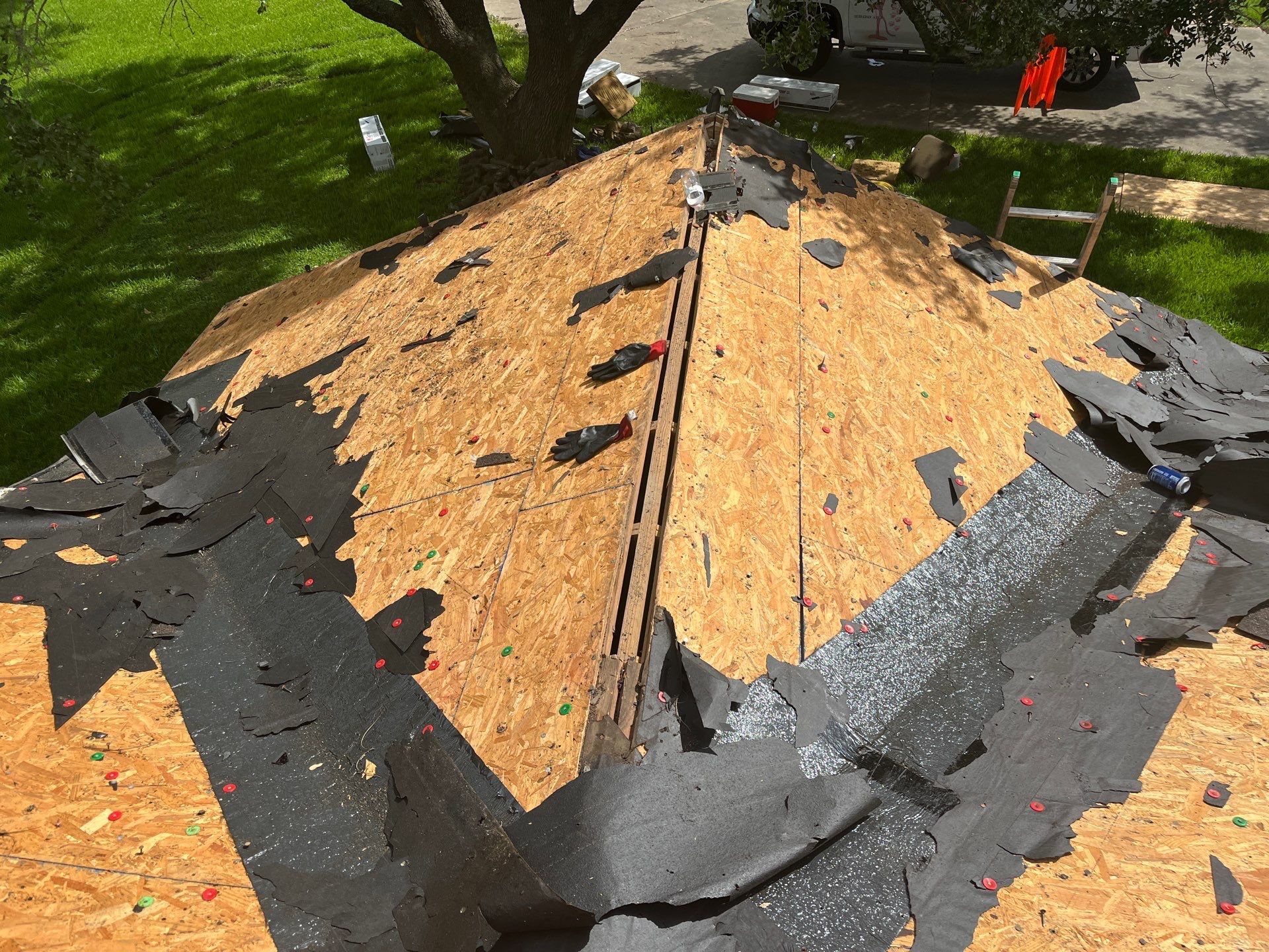 Residential Roofing Installation using Owen's Corning Duration (Lifetime) Shingles by Roof Repair Company