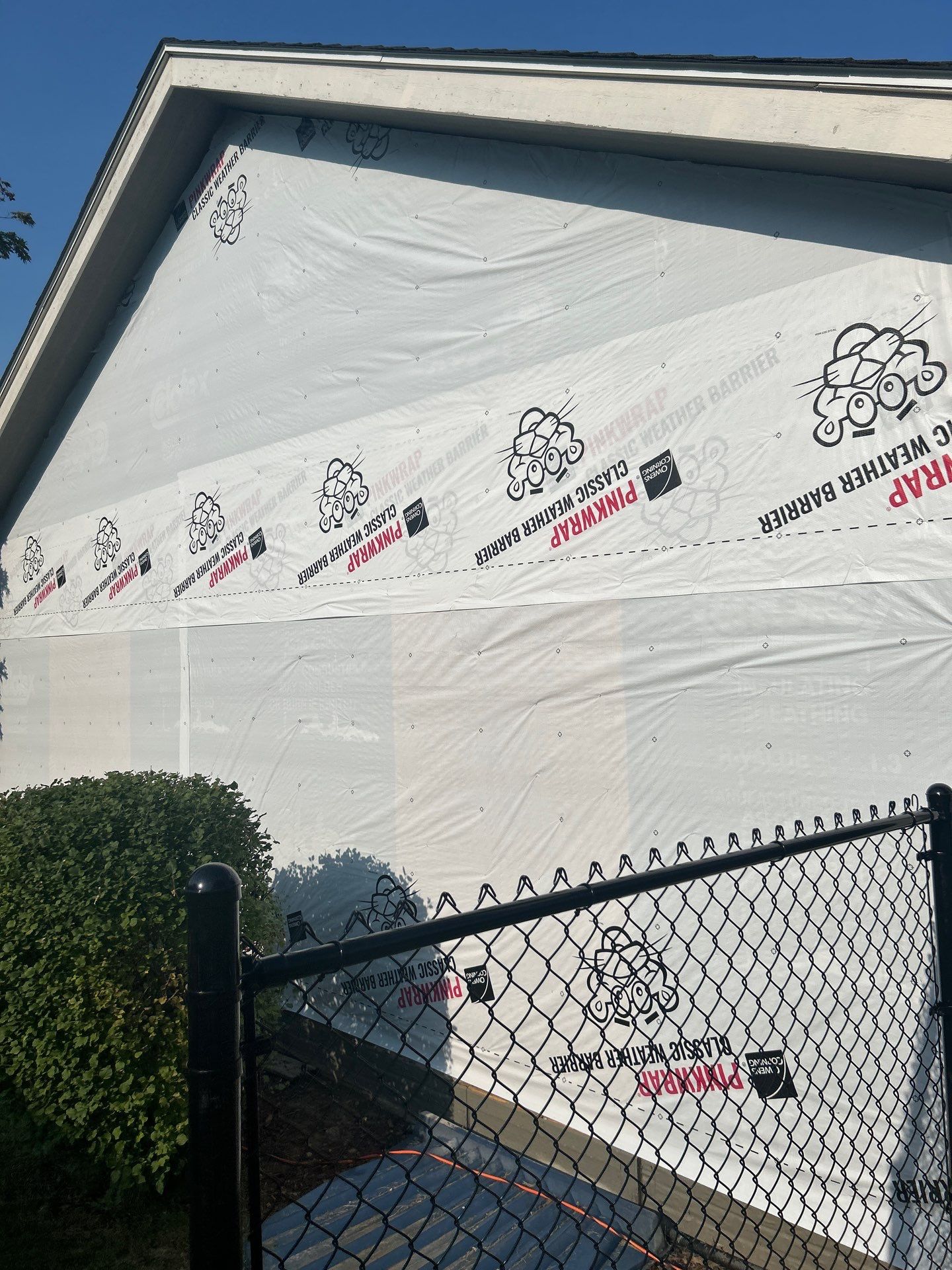 Vinyl siding in Pleasant Hill, IA by Blu Ember Properties