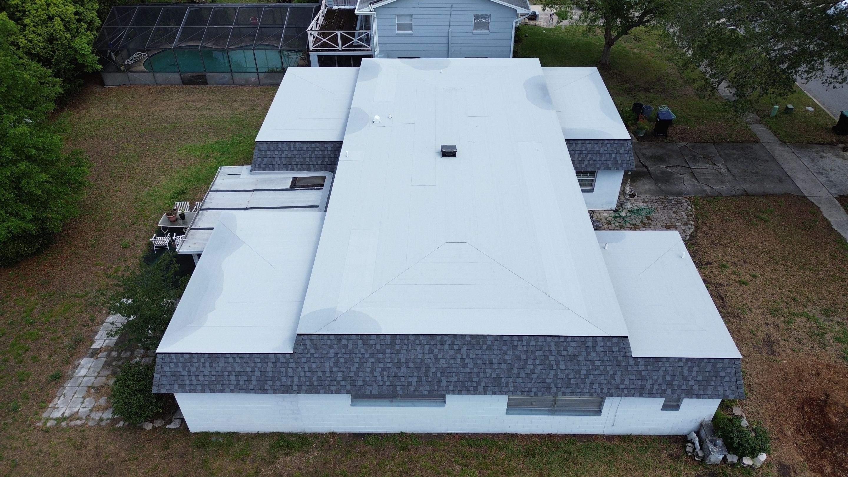 Residential flat roof in Orlando FL by Gold Key Roofing