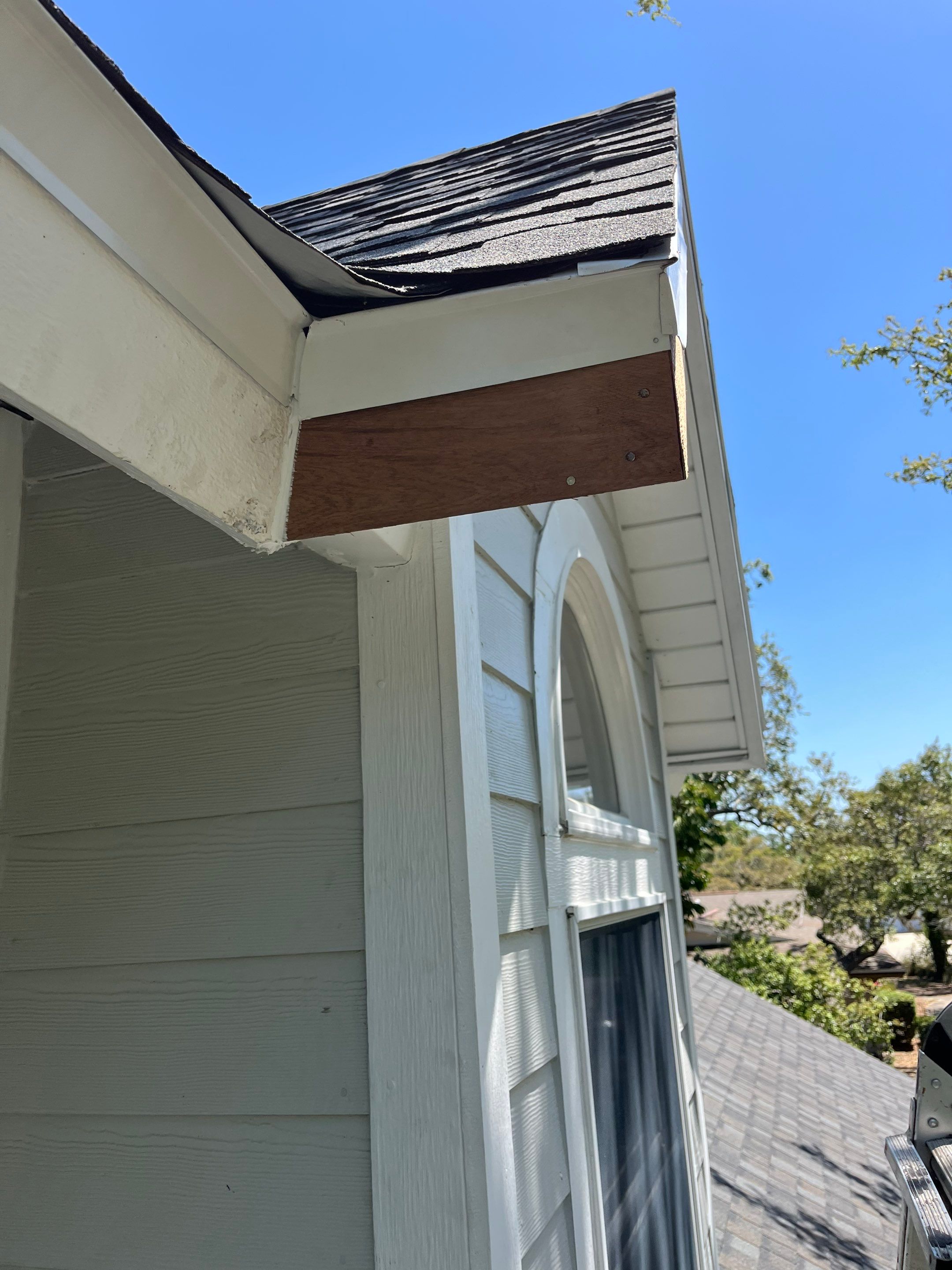 Project in Largo 33774 by Mitchell Roofing Company LLC 