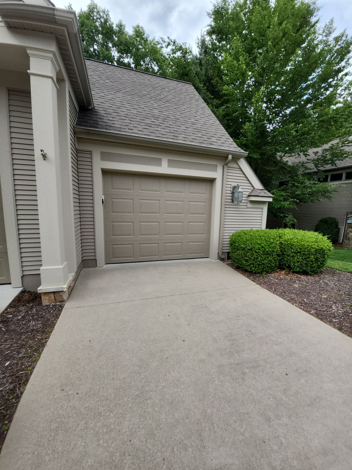 Exterior Accent and Trim Painting by Gordon Painting