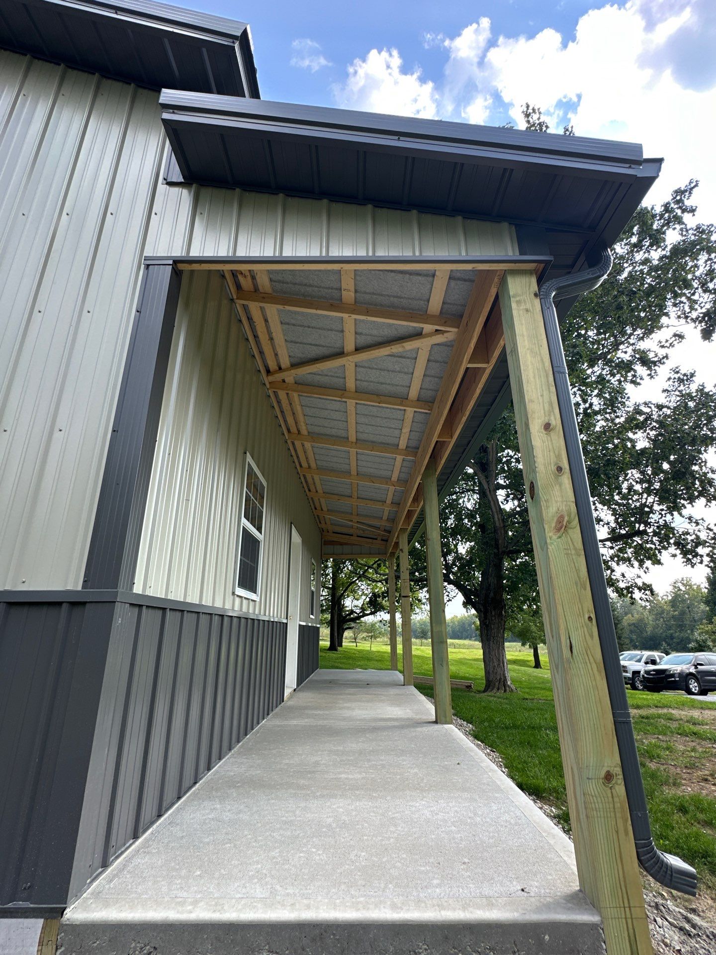 Project in Arlington, IN by The Barn Builders 