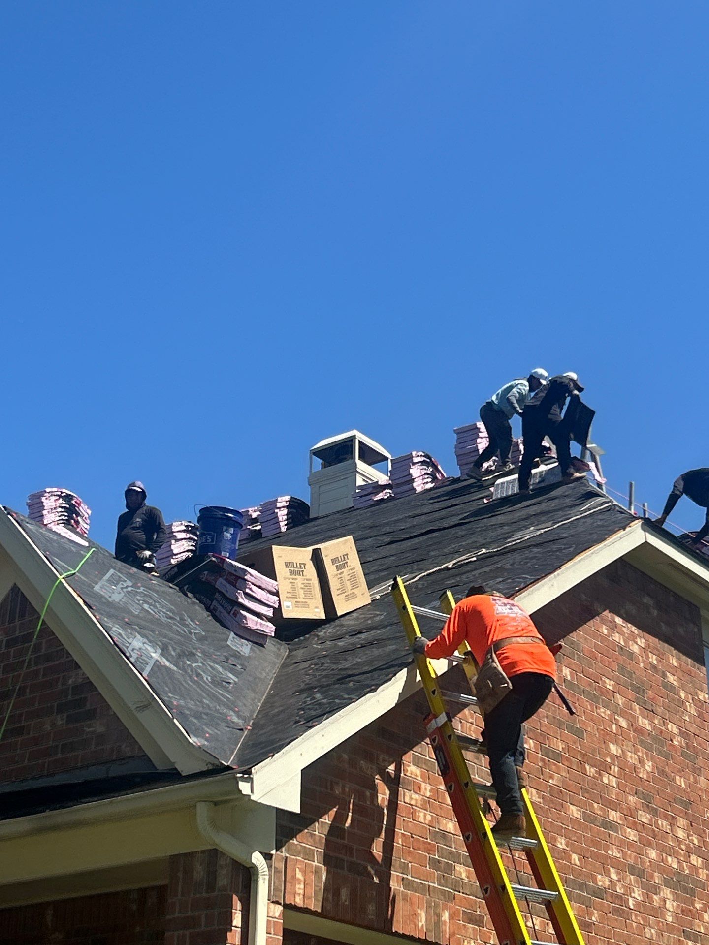 Residential Roofing Installation using Owen's Corning Duration (Lifetime) Shingles by Roof Repair Company