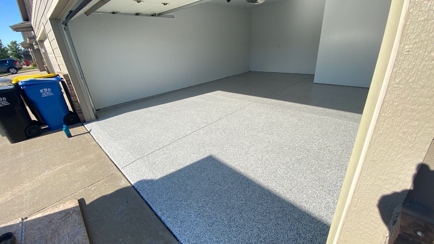 Garage using Tidalwave by Select Painting, Coatings & Garage Cabinets