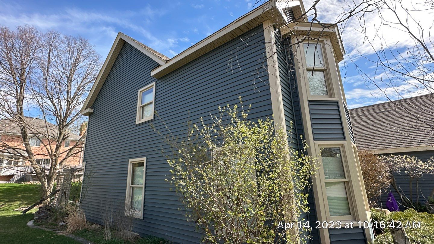 Siding Installation using Alside Charter Oak by Pro Home Services Inc