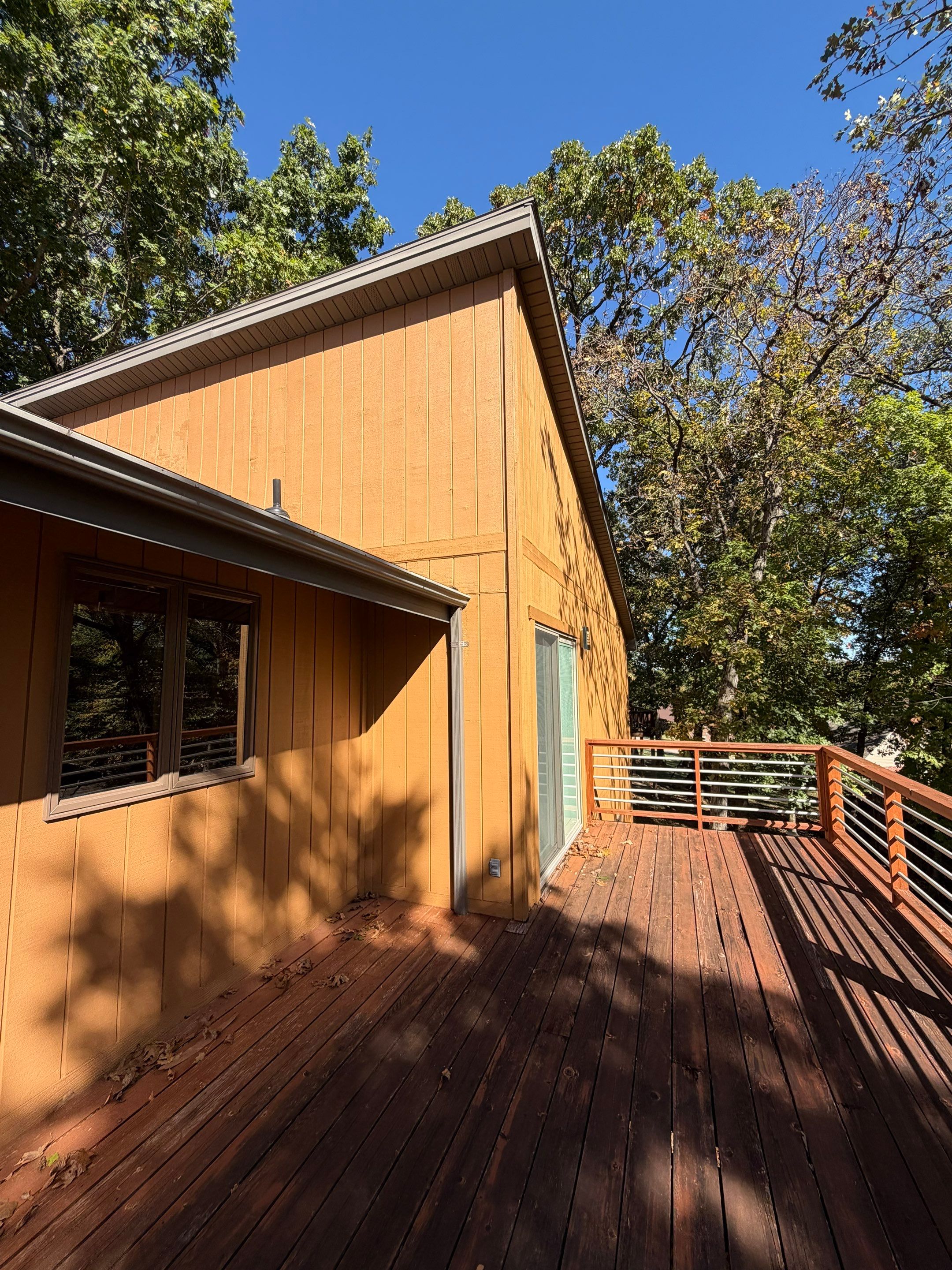 Wood Siding Staining off Eastland Dr by Pezley Painting