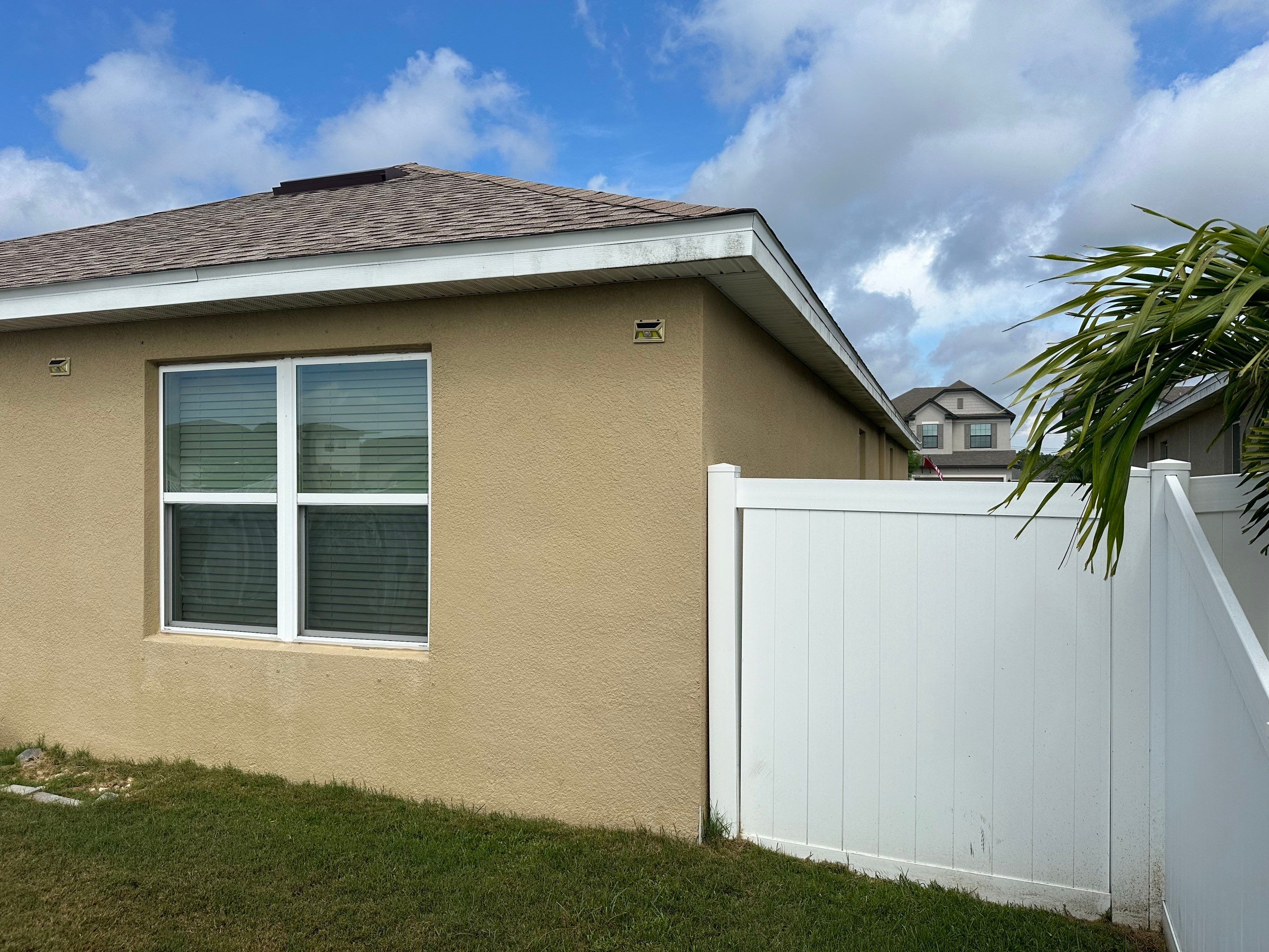 1-Story House Wash in Willow Walk Community, Palmetto, FL | Sunshine AquaWash by Sunshine AquaWash