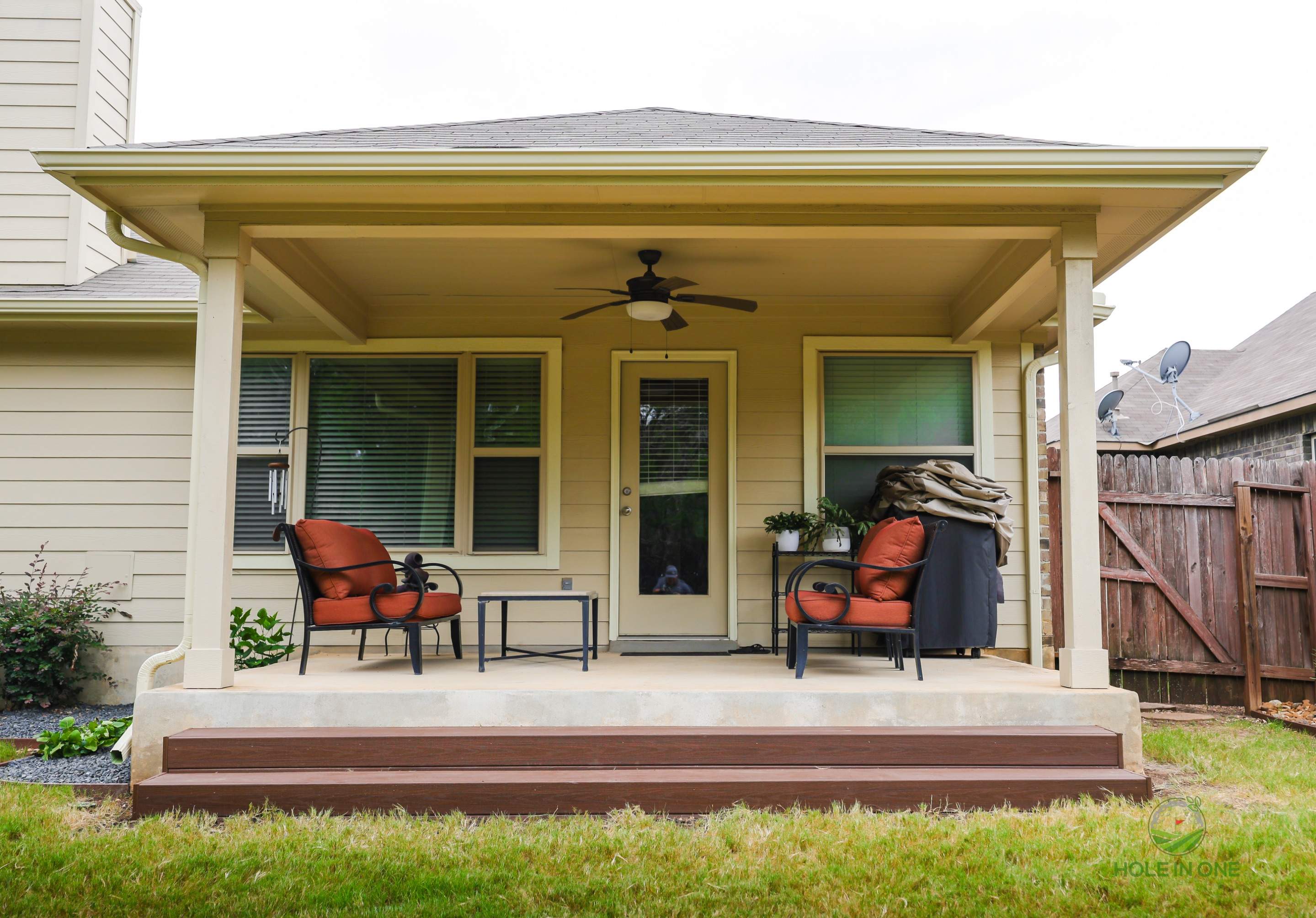 Wortham Oak, San Antonio Tx. by Hole In One Lawns, LLC
