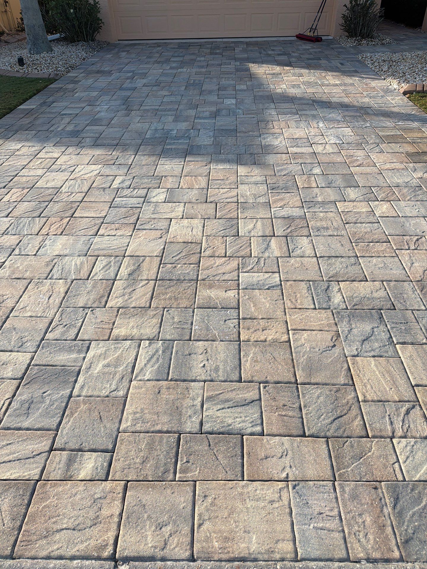 Driveway Sealing in Sun City Center by Supreme Paver Experts