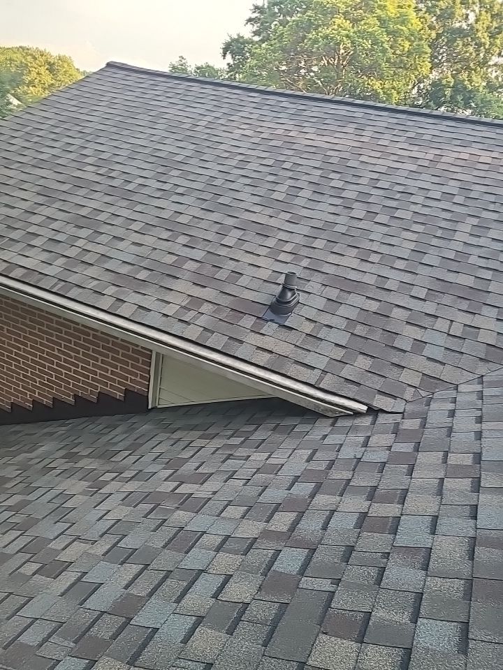 Burke: CertainTeed Landmark Pro Architectural Shingles in Max Def Weathered Wood by RM Banning, Inc.