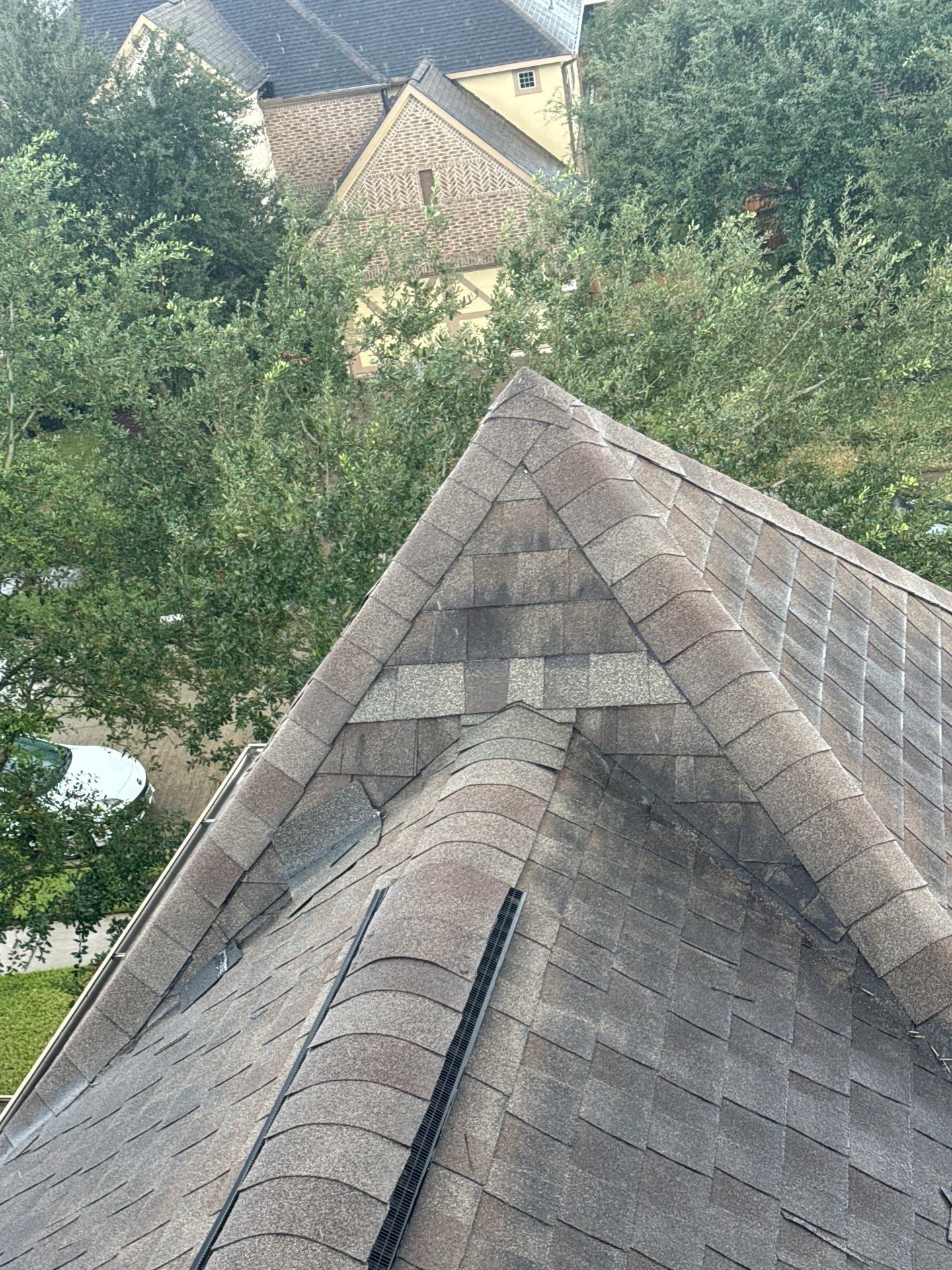 Hail Damage using Owen's Corning Duration (Lifetime) Shingles by Roof Repair Company