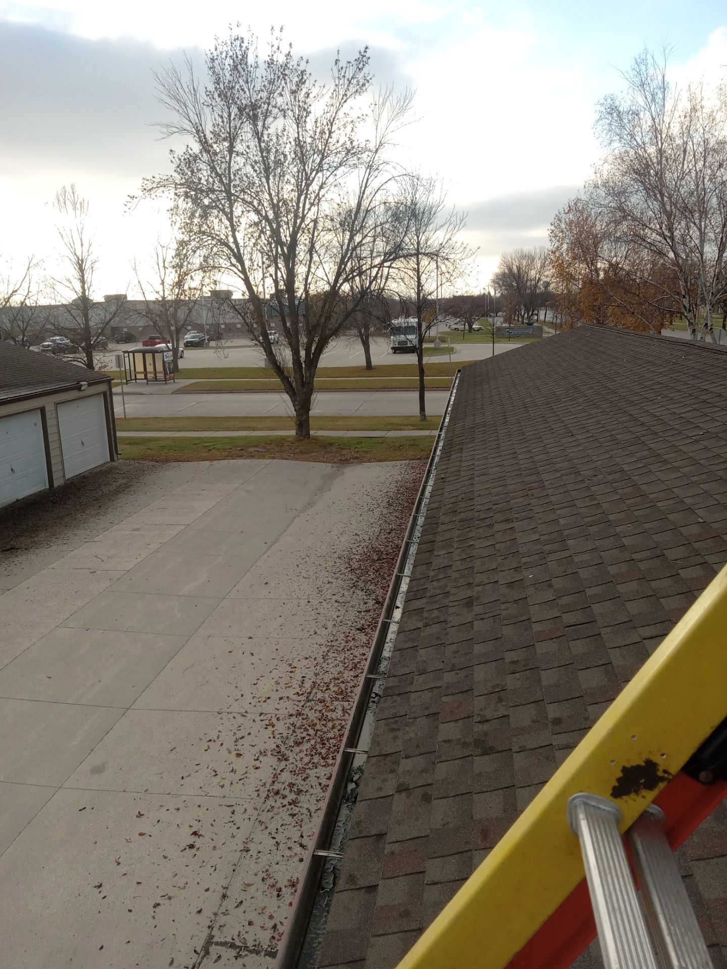 Commercial gutter cleaning North Dakota after photo with clean gutters