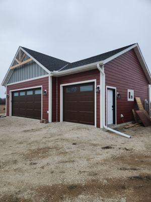 5" Gutters in Maple Lake