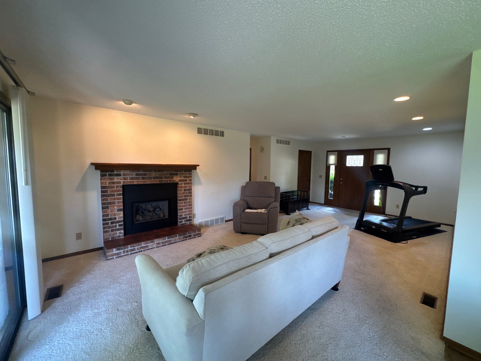 Residential Interior Repaint by Midwest Paint LLC