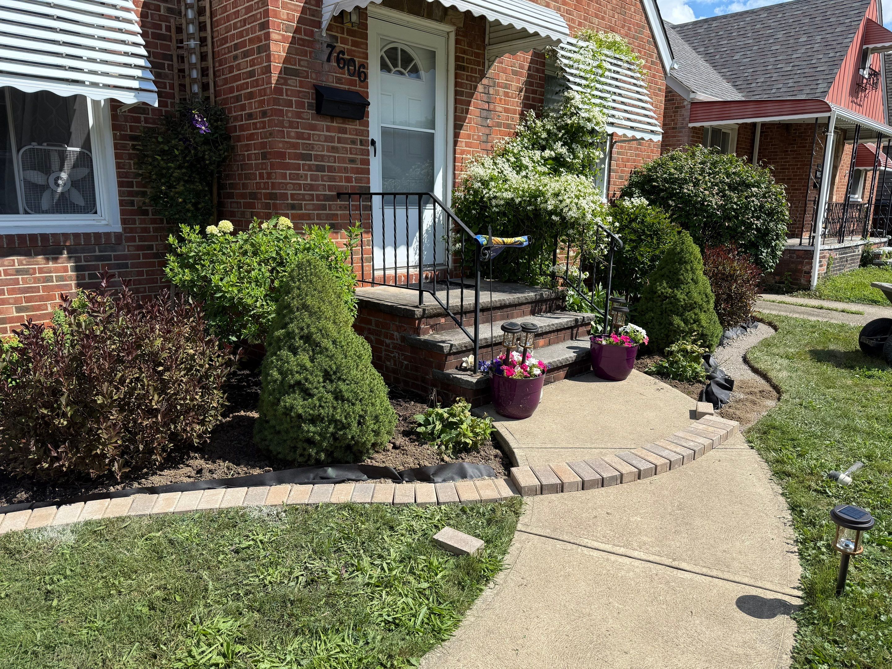 Hardscape Border Install by Elm Rose Gardens