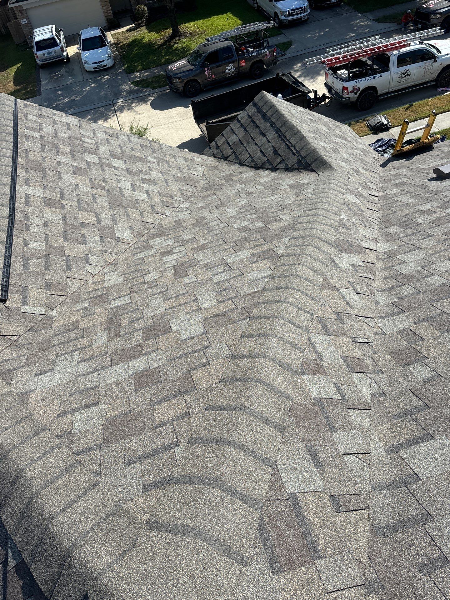Residential Roofing Installation using Owen's Corning Duration (Lifetime) Shingles by Roof Repair Company