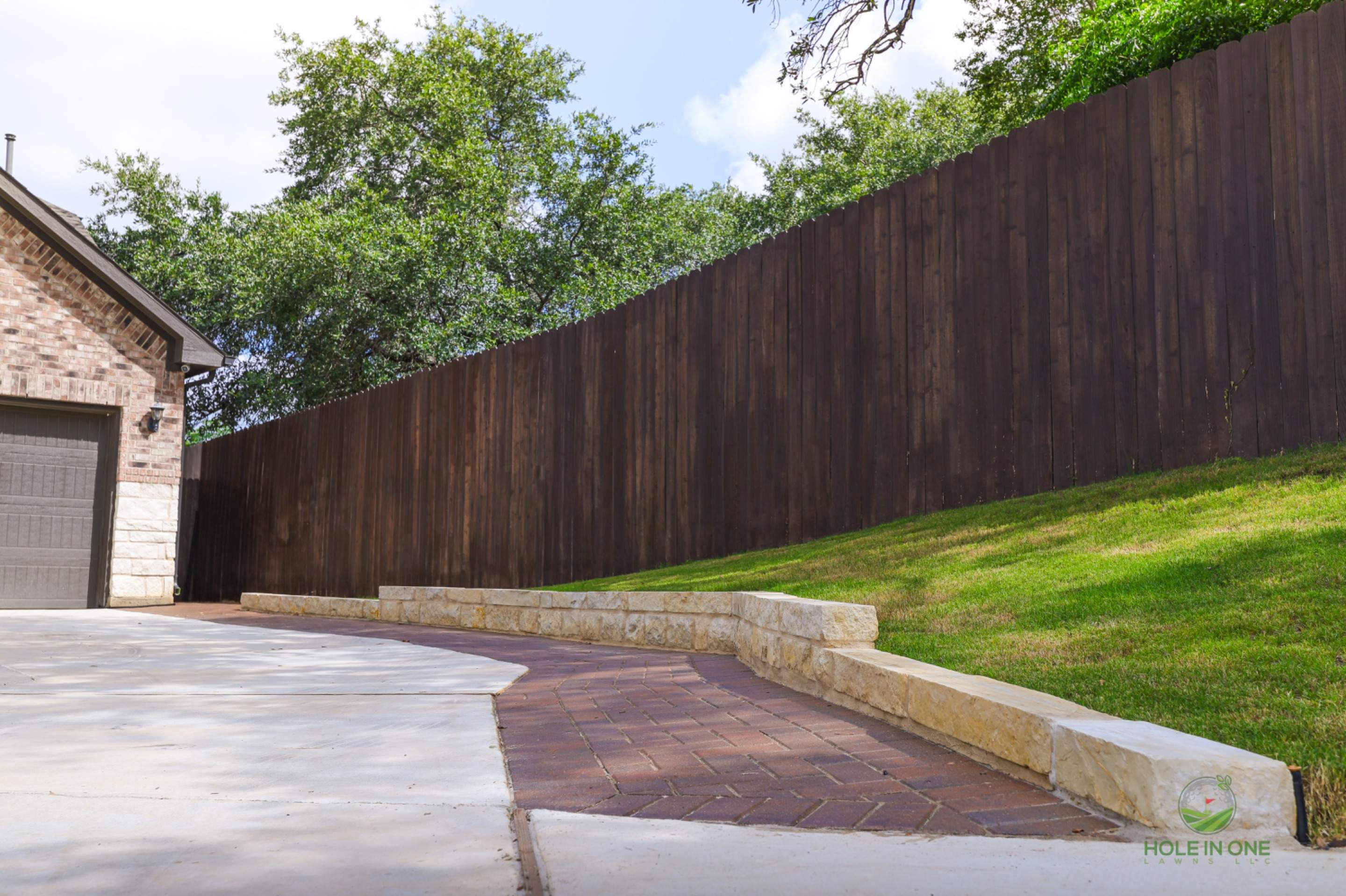 Mustang Oaks, San Antonio TX by Hole In One Lawns, LLC