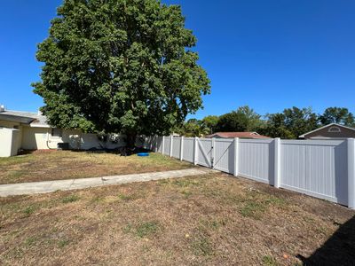 Vinyl Fence Installation using Vinyl Privacy Fence 