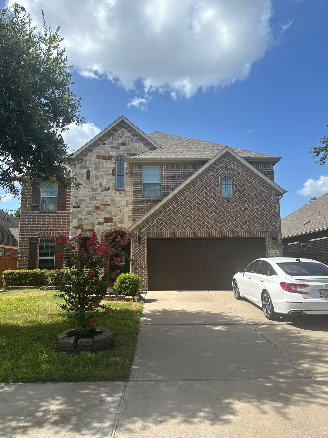 Residential Roofing Installation using Owen's Corning Duration (Lifetime) Shingles by Roof Repair Company